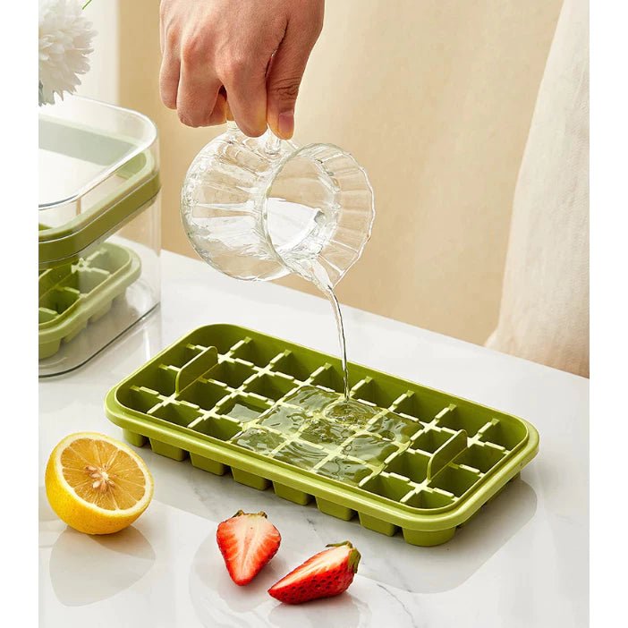 Fôrma de Gelo com Tampa e Espátula comprar Fôrma de Gelo EasyIce original Vovó Lúcia