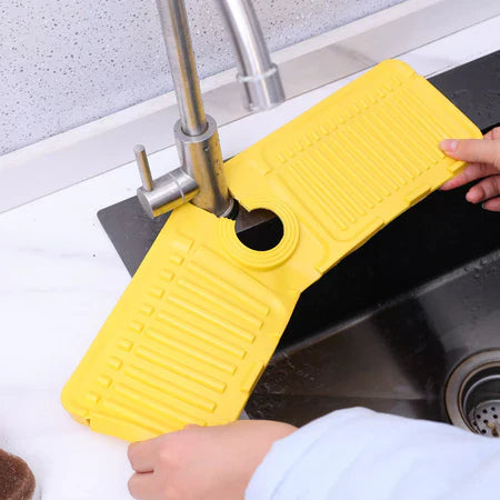 ClearTap – Protetor de Torneira com Drenagem Automática