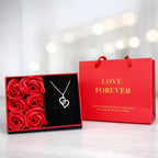 Surpreenda no Dia das Mães com Rosas + Colar comprar Surpreenda no Dia das Mães com Rosas + Colar original Vovó Lúcia